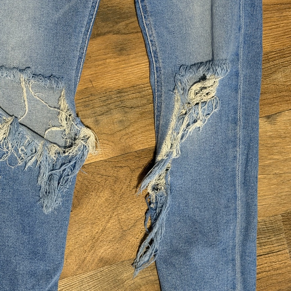 Forever 21 Light Blue Distressed High Rise Skinny Jeans Size 27 30 inseam EUC - Picture 3 of 7